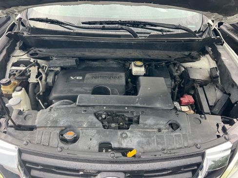 Used 2018 Nissan Pathfinder SV FWD image 6