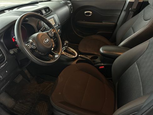 Used 2018 Kia Soul image 9