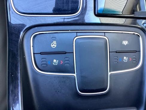 Used 2014 Kia Cadenza Premium w/ Luxury Package FWD image 28