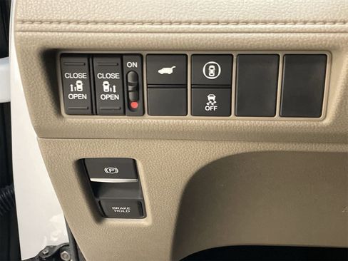 Certified 2024 Honda Odyssey EX-L image 31