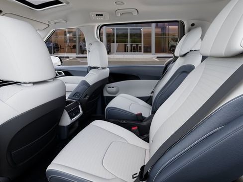 New 2026 Kia Carnival SX Prestige image 18