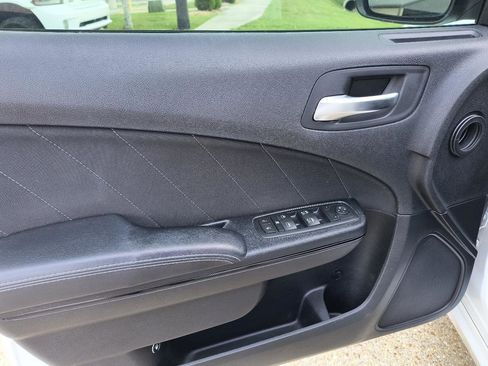 Used 2016 Dodge Charger SXT w/ Blacktop Package image 13