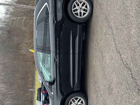 Used 2023 Ford Edge SEL image 8