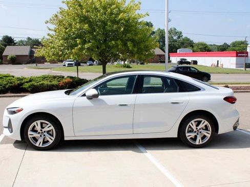 Used 2025 Audi A5 2.0T Premium Plus w/ Premium Plus AWD/4WD image 10
