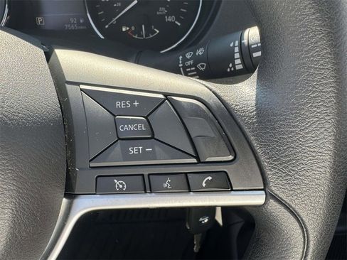 Used 2020 Nissan Rogue Sport S image 18