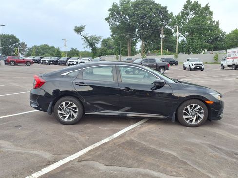 Used 2016 Honda Civic EX image 2