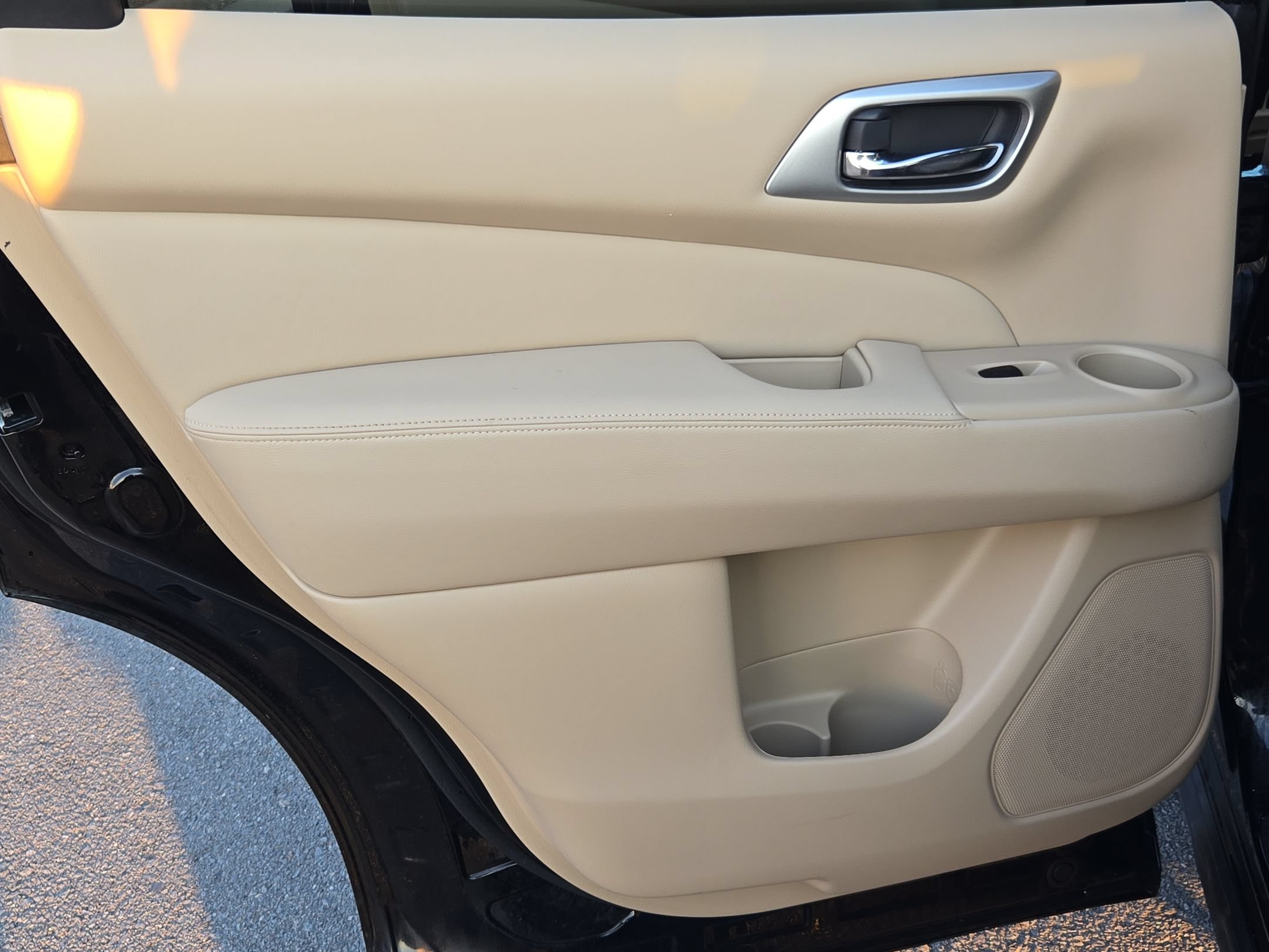 Used 2020 Nissan Pathfinder SL FWD image 31
