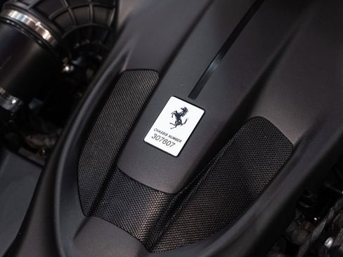 Certified 2024 Ferrari Roma Spider RWD image 21