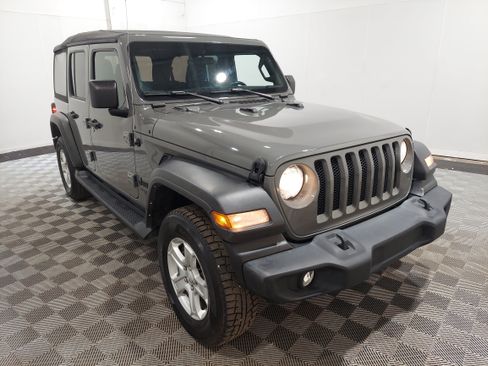 Used 2021 Jeep Wrangler Unlimited Sport AWD/4WD image 2