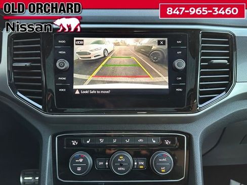 Used 2022 Volkswagen Atlas Cross Sport SEL R-Line image 18