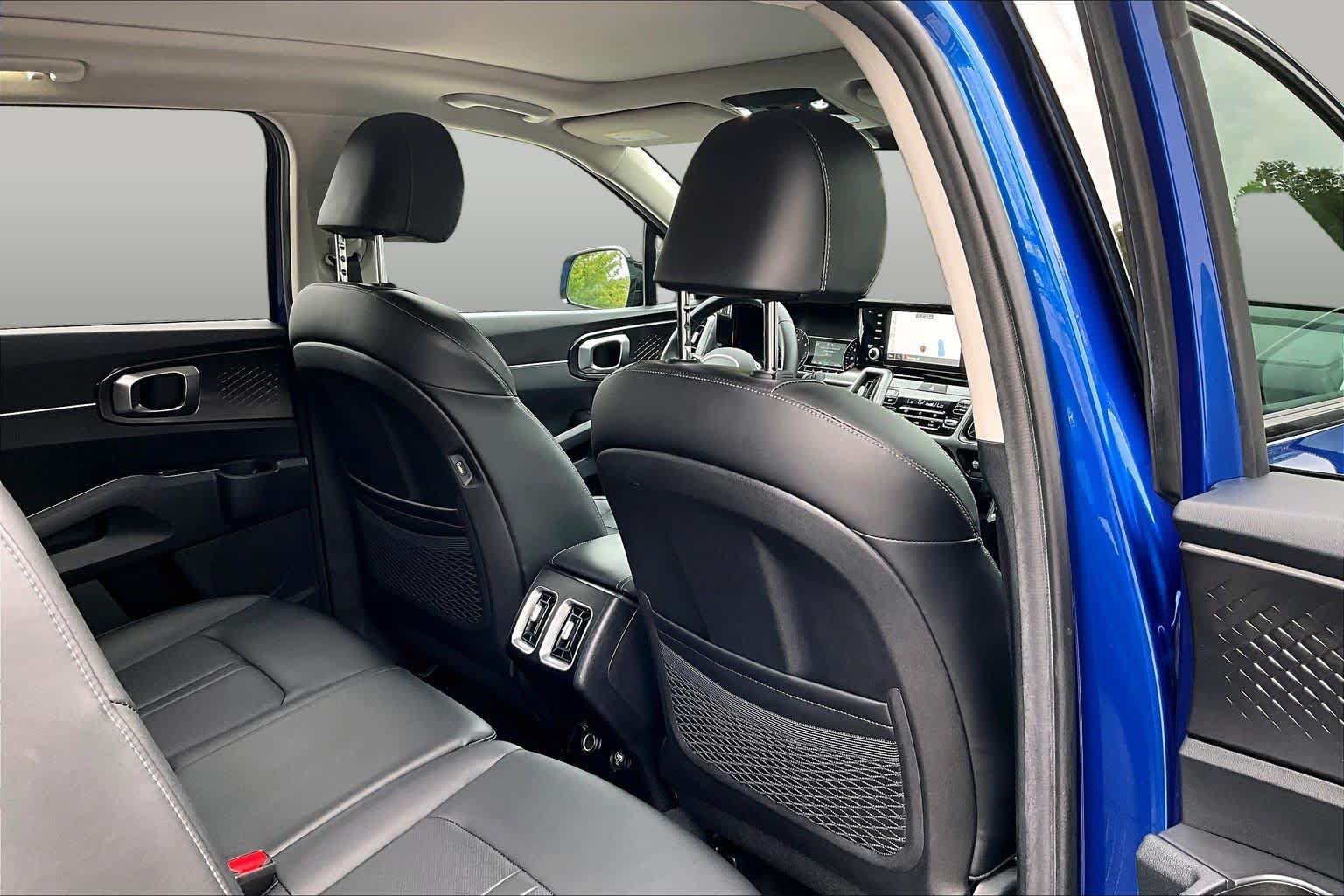 Used 2022 Kia Sorento S w/ Panoramic Sunroof Package FWD image 20