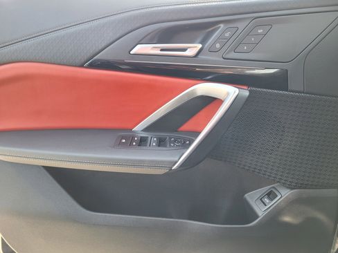 Certified 2025 BMW X2 xDrive28i image 21