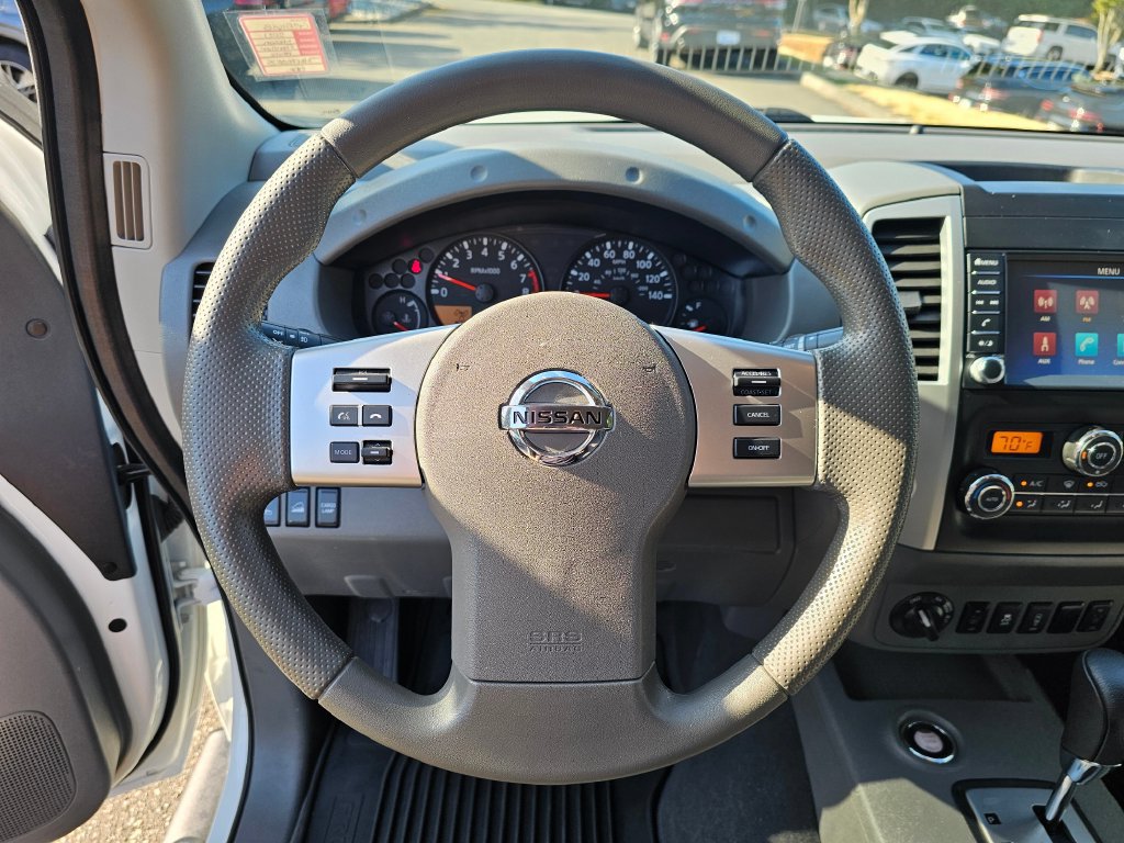 Used 2021 Nissan Frontier SV w/ Midnight Edition Floor Mats AWD/4WD image 10