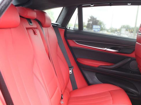 Used 2018 BMW X6 M image 74