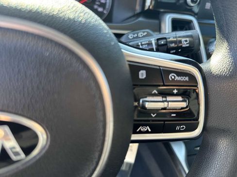 Used 2021 Kia Sorento LX FWD image 27