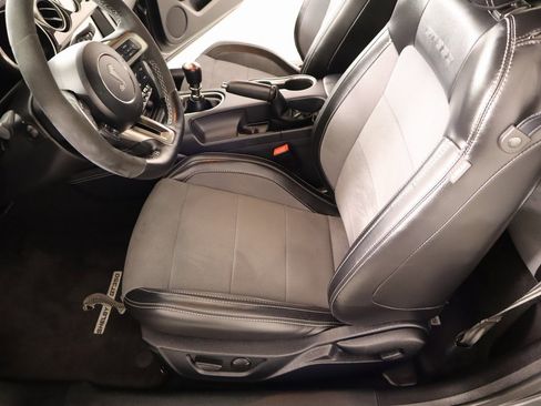 Used 2020 Ford Mustang Shelby GT350 w/ Technology Package image 12