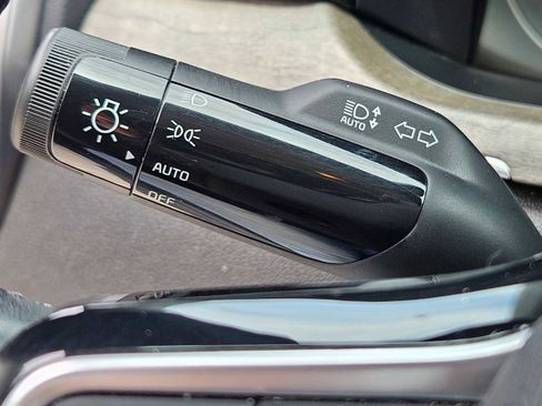 Used 2023 Kia Sorento S image 25