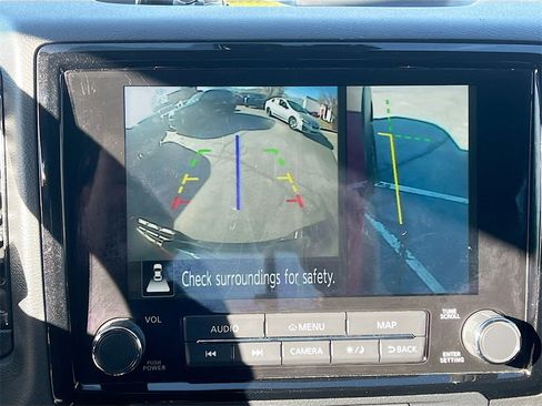 Used 2022 Nissan Frontier PRO-4X w/ Pro-4X Premium Package image 14