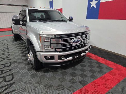 Used 2017 Ford F450 Platinum image 15