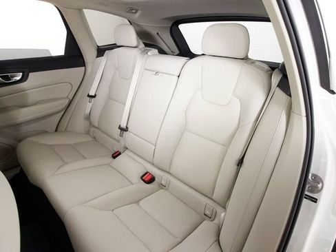 Used 2025 Volvo XC60 T8 Plus w/ Protection Package Premier AWD/4WD image 21