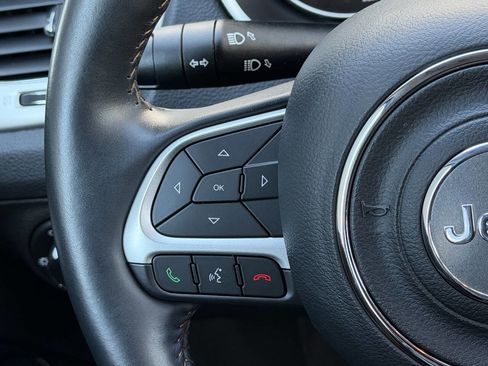 Used 2019 Jeep Compass Latitude w/ Popular Equipment Group image 23