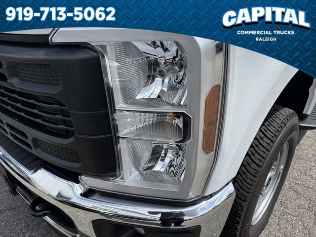 New 2026 Ford F250 XL w/ XL Chrome Package AWD/4WD image 13