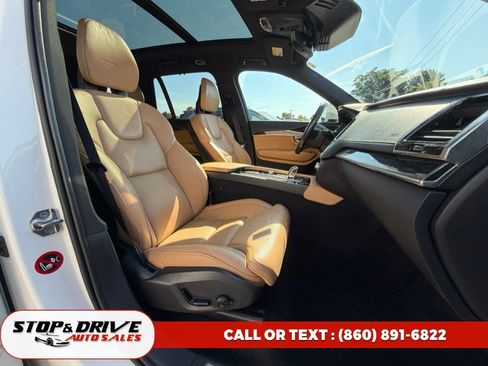 Used 2017 Volvo XC90 T8 Inscription w/ Vision Package AWD/4WD image 17