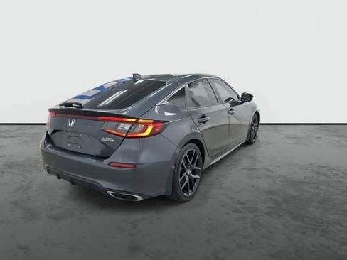 Used 2024 Honda Civic Sport Touring image 3