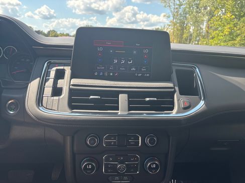 Used 2023 Chevrolet Suburban LS image 47