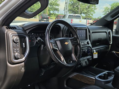 Used 2022 Chevrolet Silverado 3500 High Country AWD/4WD image 14