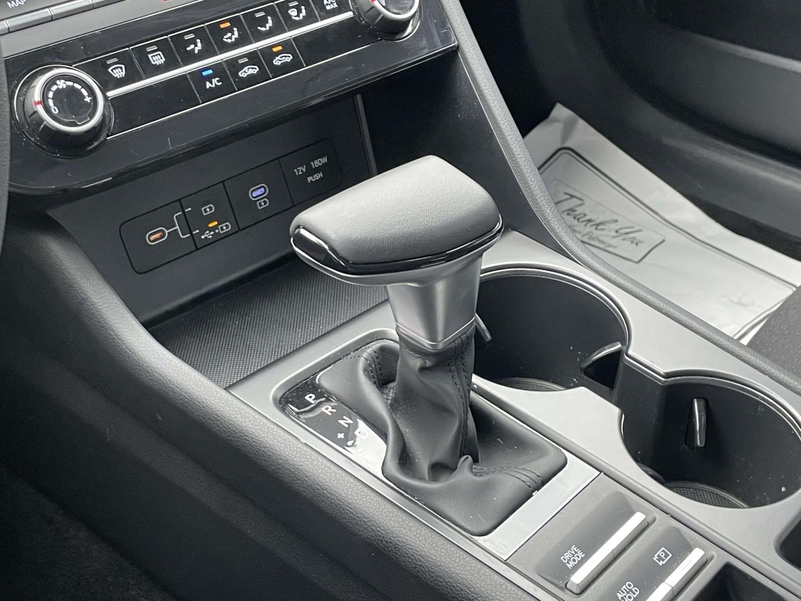 Used 2025 Hyundai Sonata SE FWD image 30