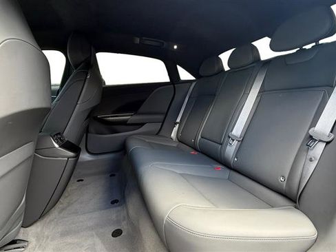 Used 2024 Lucid Air Touring AWD/4WD image 16