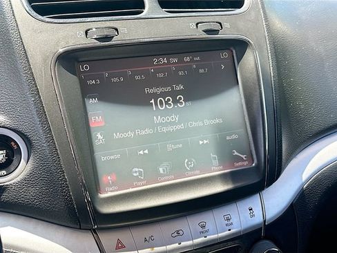 Used 2019 Dodge Journey SE FWD image 14