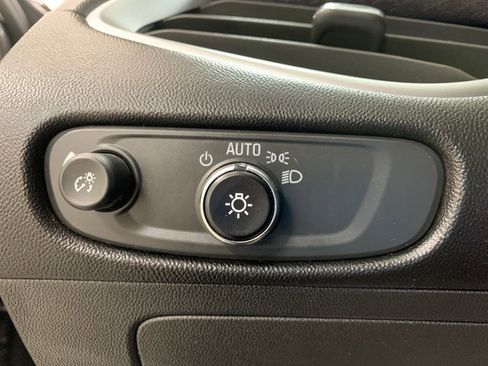 Used 2023 Chevrolet Malibu LT image 13