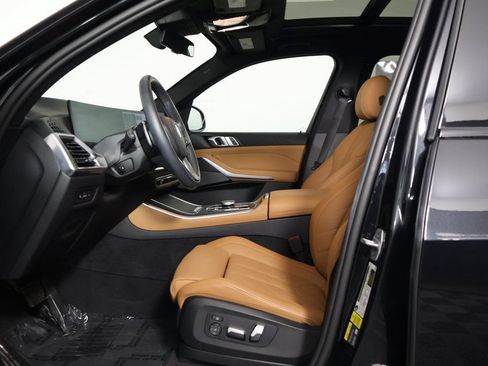 Certified 2024 BMW X5 xDrive50e w/ Premium Package AWD/4WD image 10