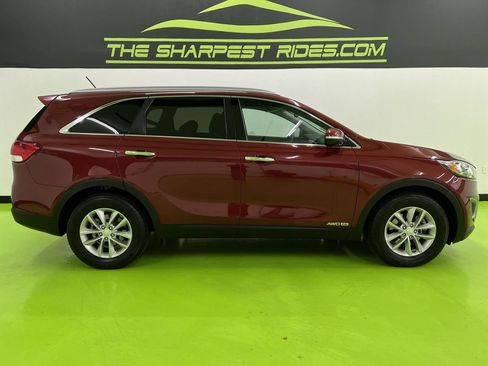 Used 2016 Kia Sorento LX AWD/4WD image 11