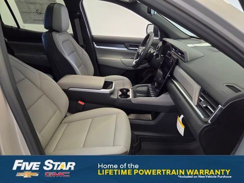 New 2026 GMC Terrain Elevation w/ Elevation Premium Package FWD image 18