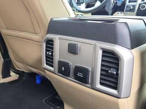 Used 2020 Ford F350 Lariat w/ Lariat Ultimate Package image 19