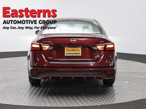 Used 2023 Nissan Altima 2.5 SV AWD/4WD image 6