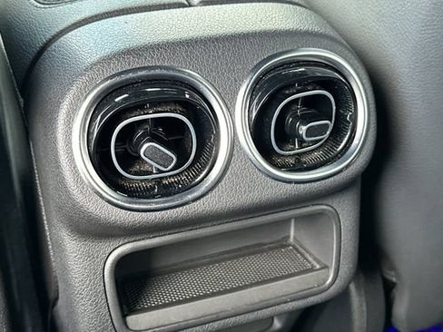 Used 2024 Mercedes-Benz GLC 300 image 14