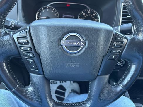 Used 2022 Nissan Frontier SV AWD/4WD image 32