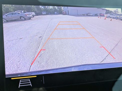 Used 2019 Chevrolet Equinox LT w/ Sun & Navigation Package FWD image 14