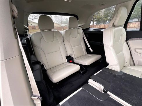 Used 2023 Volvo XC90 B6 Ultimate w/ Protection Package Premier image 31