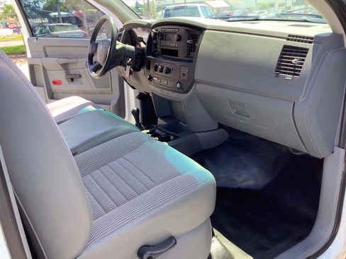 Used 2008 Dodge Ram 2500 Truck ST w/ Popular Equipment Group AWD/4WD image 32