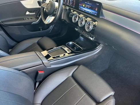 Used 2025 Mercedes-Benz CLA 250 image 17