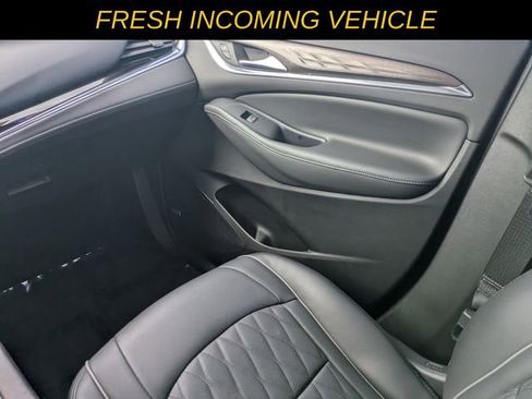 Used 2023 Buick Enclave Avenir w/ Avenir Technology Package FWD image 15