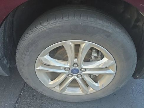 Used 2018 Ford Edge SEL w/ Equipment Group 201A FWD image 14