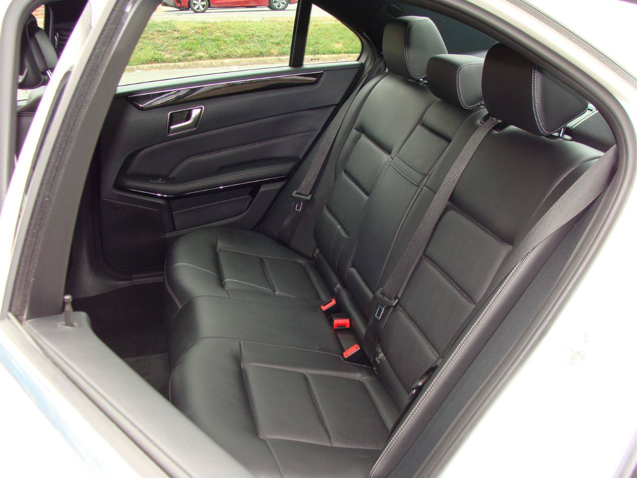 Used 2016 Mercedes-Benz E 350 4MATIC Sedan image 8