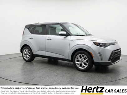 Used 2025 Kia Soul LX w/ LX Technology Package