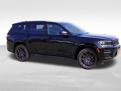 Certified 2023 Jeep Grand Cherokee L Summit image 2